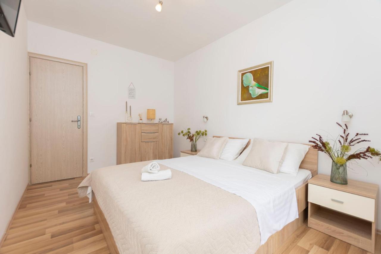 Apartments Beach Dream Mimice Eksteriør bilde