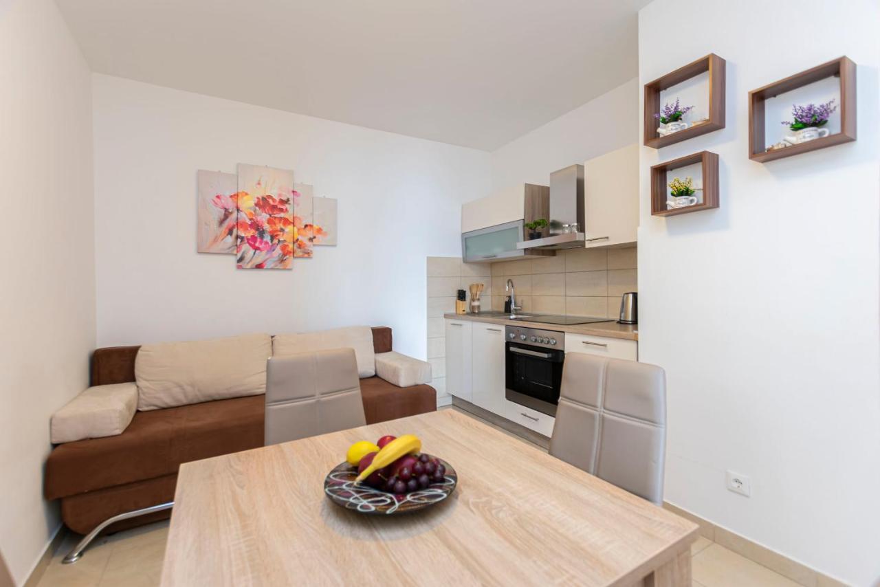 Apartments Beach Dream Mimice Eksteriør bilde