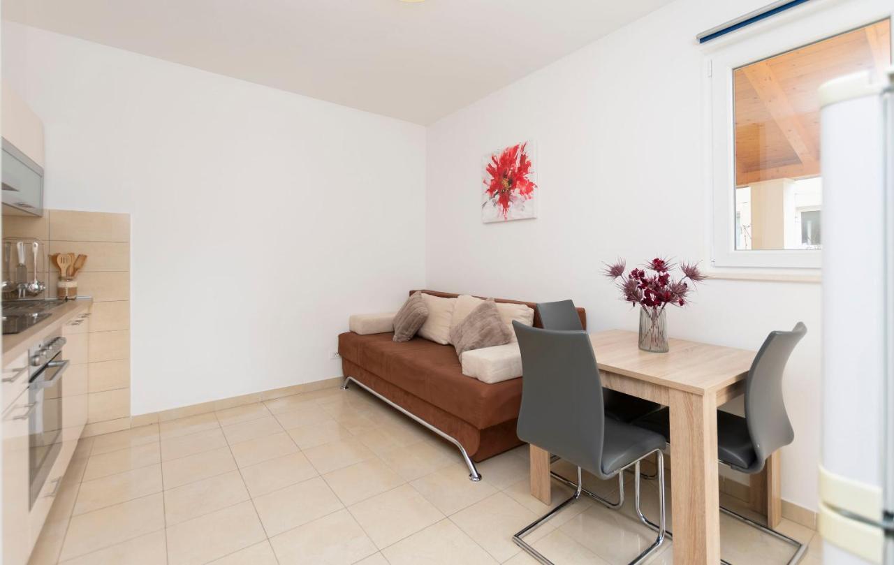 Apartments Beach Dream Mimice Eksteriør bilde